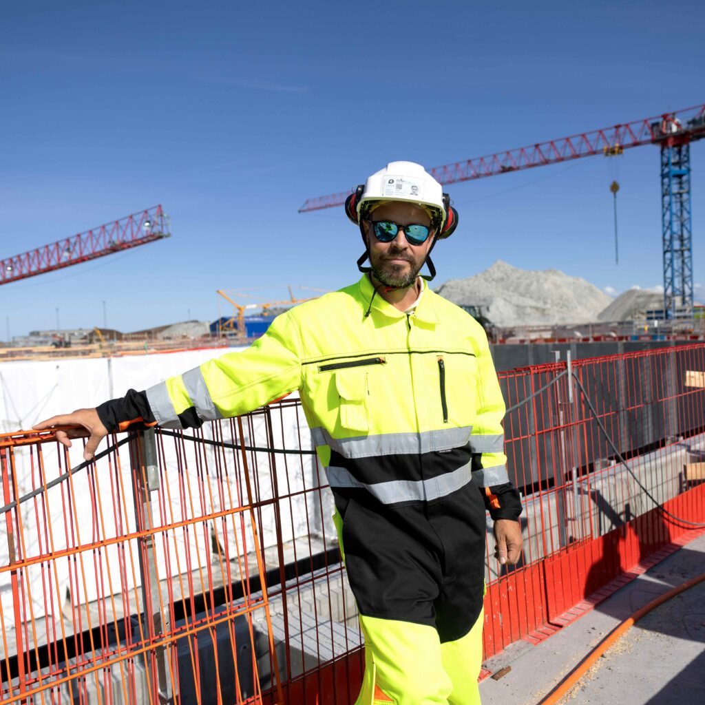 Stig Pettersen, samfunnskontakt i Andfjord Salmon. Portrett.